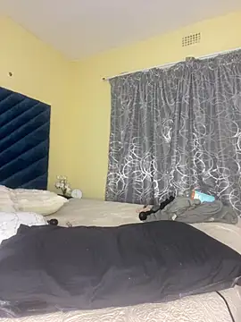 Ebony_Warlock_ webcam