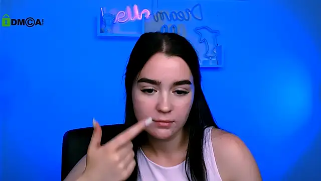monica_xcx webcam