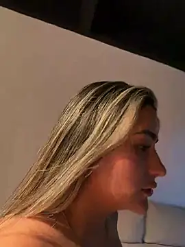 Miilana_ webcam