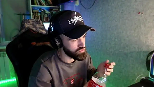 _Serious_Man webcam