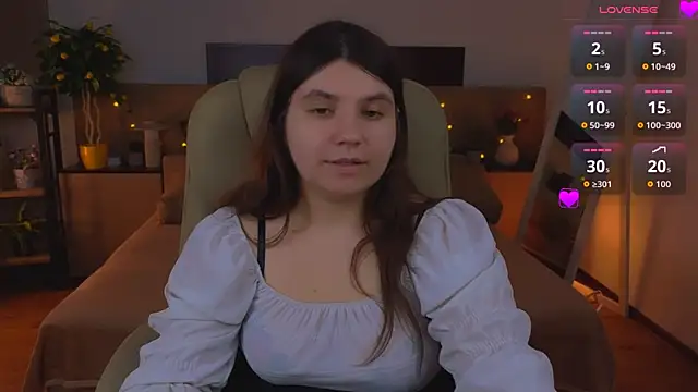 Viola__Shy live cam on StripChat