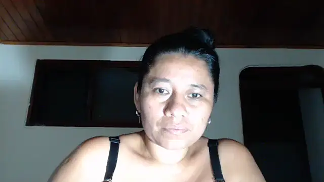 adrixxx38 live cam on StripChat