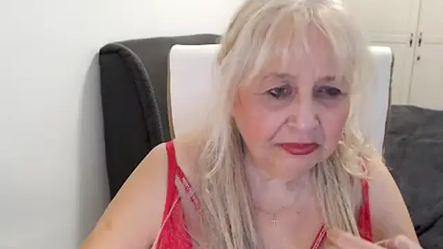 SusiLifeXXX webcam