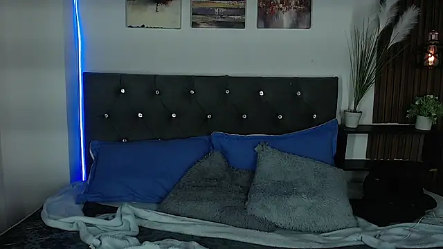 emma_cut3_ webcam
