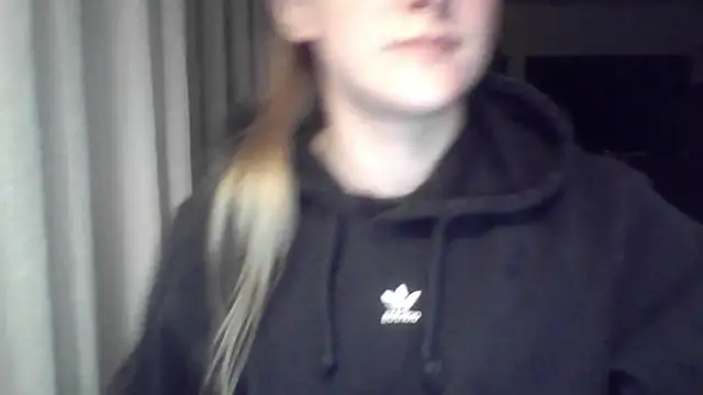 LeaWetGirl webcam