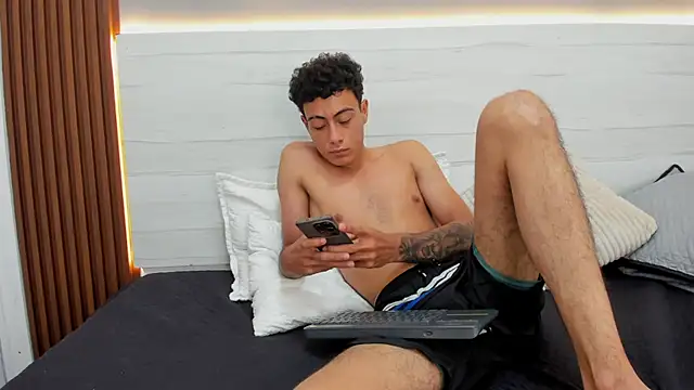Lois_stone webcam