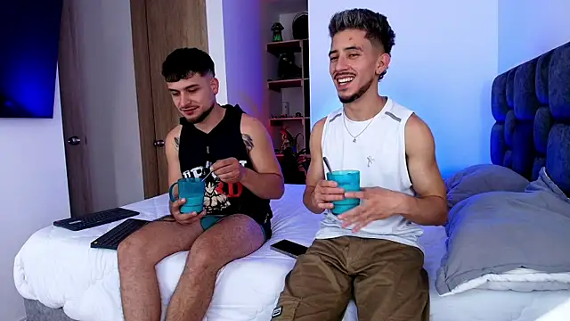 Two_sinzXX live webcam show