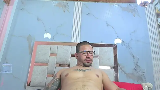 Lion_and_aria live cam on StripChat