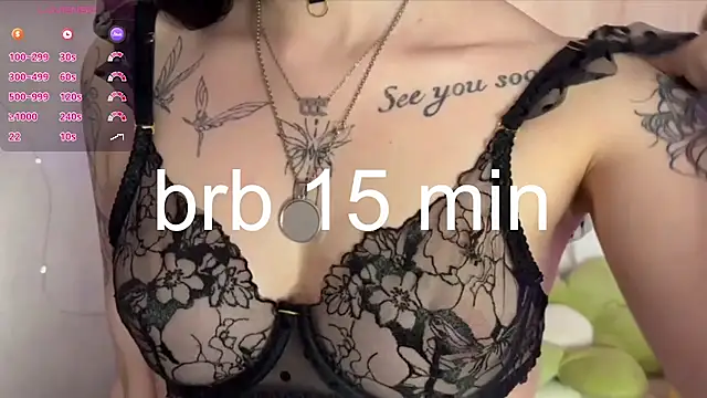 cassies-sandyy (F teen) - dd oil on my naked boobs