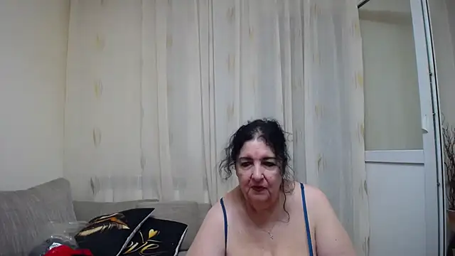 maturekorine webcam
