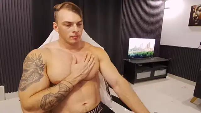 YourHotGreg webcam