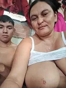 Horny-Mommy-Dirty live webcam show
