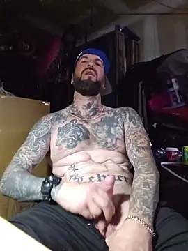 Beardedtattood webcam
