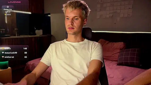 Leonnextdoor webcam