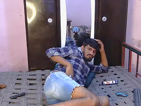 HotXKrish webcam