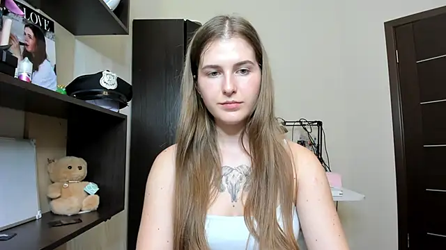 OhMyAlice live cam on StripChat