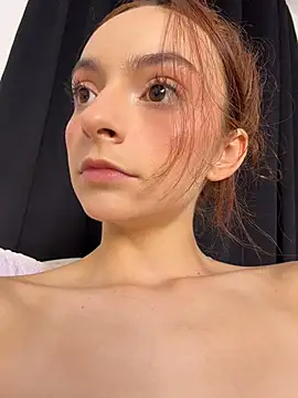 LucianaAriaas_ webcam
