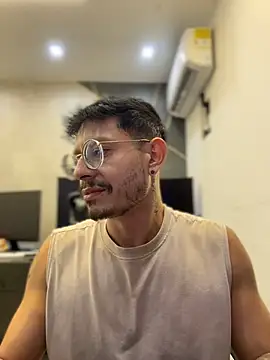 andrewlopezz live webcam show