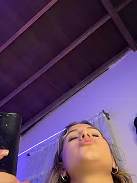 Lunny_Rosse webcam