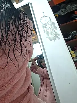 Doll_Loren webcam