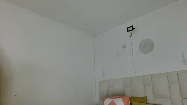 michel_rous_ live cam on StripChat