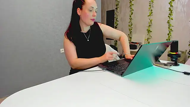 Yesss_Lilith webcam