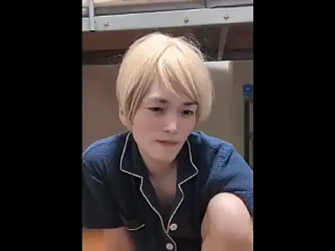 mgnhiroyuki live cam on StripChat