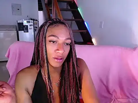 Модель: samy_doll