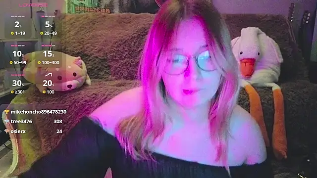 LeahBay webcam