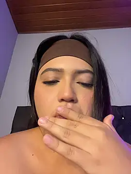 alisson_carolina73 webcam