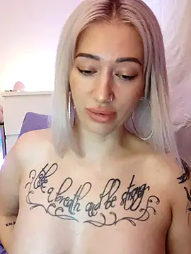 Gina-Lumara webcam