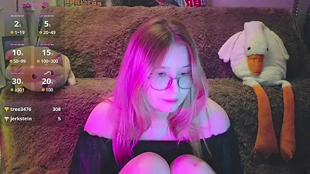 LeahBay webcam