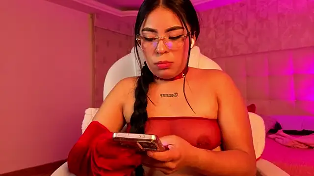 valkyria_12 live cam on StripChat