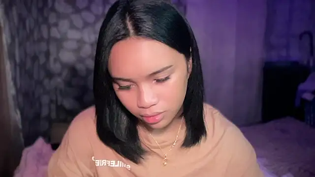 Exotic_alyssa69 webcam