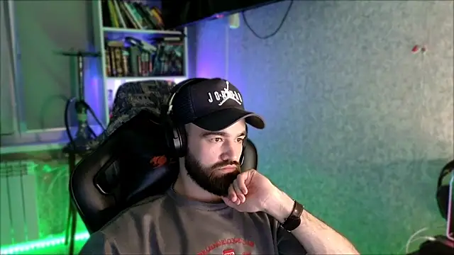 _Serious_Man webcam