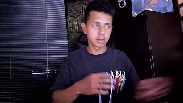 boy_bigcock24cm webcam