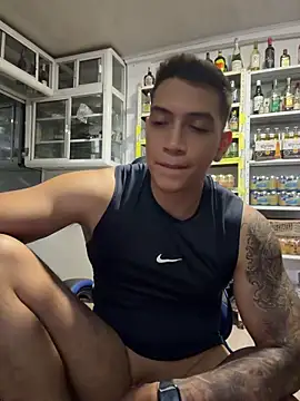 OliverWest04 webcam