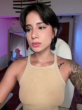 Ale_Lewis webcam