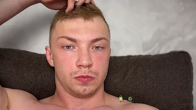 iron__chap webcam