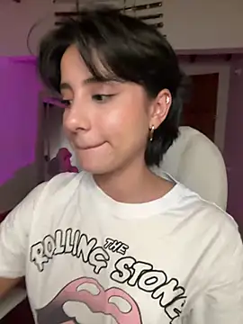 Ale_Lewis webcam