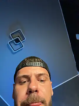 CLOUDYJULIUS webcam