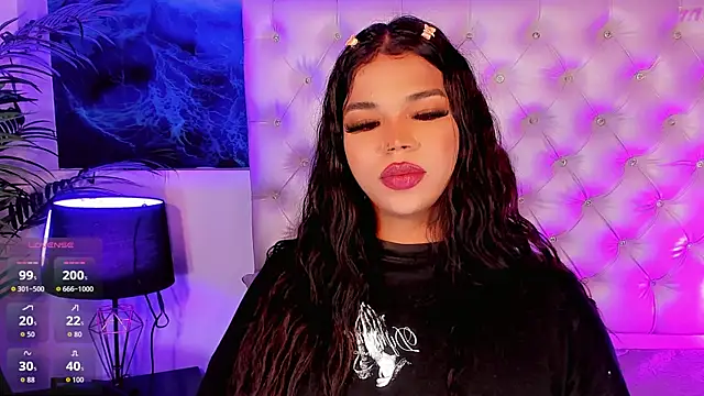 Keira_Fox31 webcam