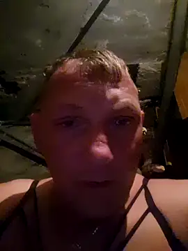 MeskaKurwa1988 webcam
