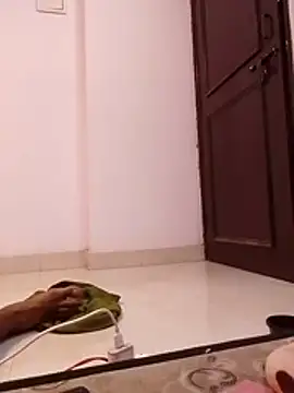 nikkyguddi webcam