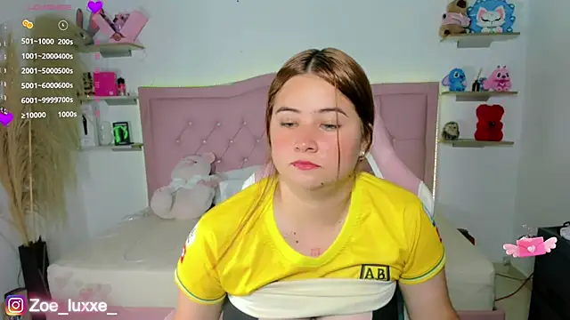 Zoe_Luxxe_ webcam