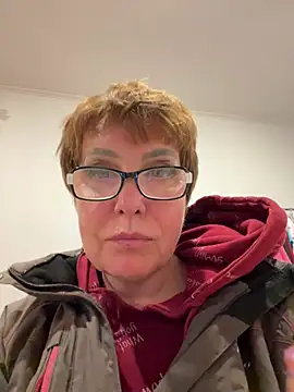 bettybutter_ webcam