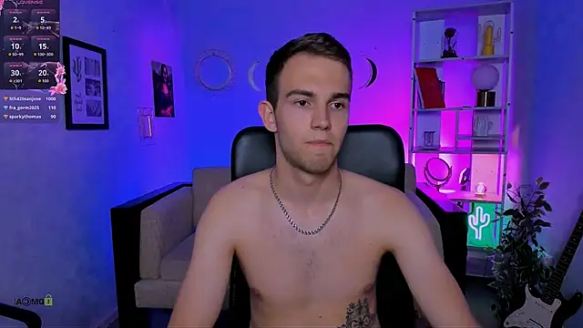 noah_nero webcam