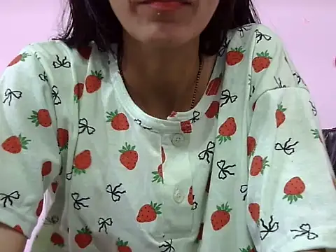 your-naina7 webcam