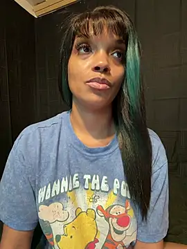 Rakiyahcharms webcam
