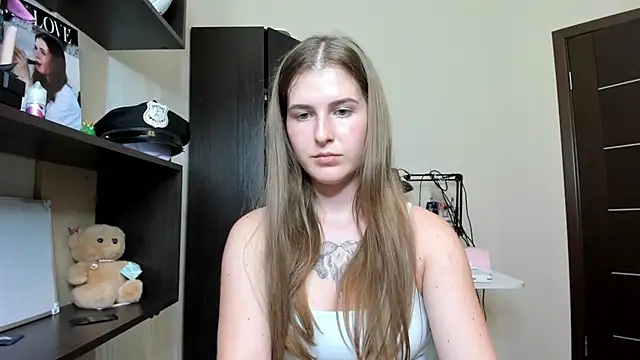 OhMyAlice live webcam show